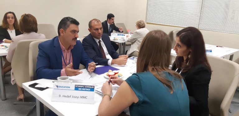 Hədəf Kursları 12-ci Beynəlxalq Təhsil Sərgisində iştirak edir