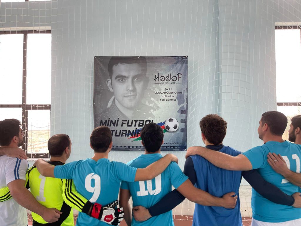 Şəhid Qoşqar Ömərovun xatirəsinə həsr olunmuş mini futbol turnirinə start verilmişdir.